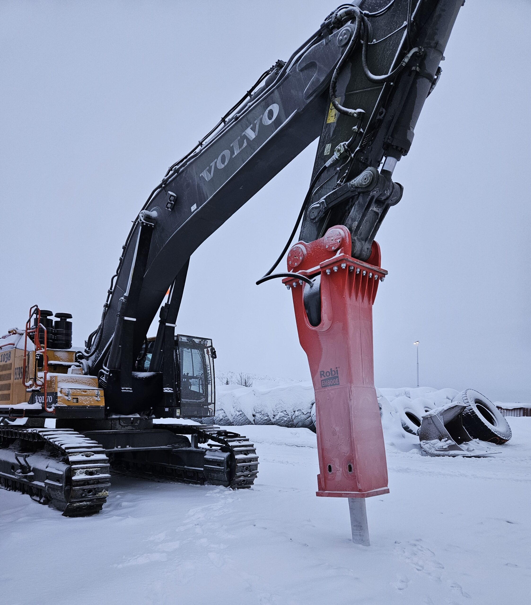 Robi EH800E hydraulic breaker, winter